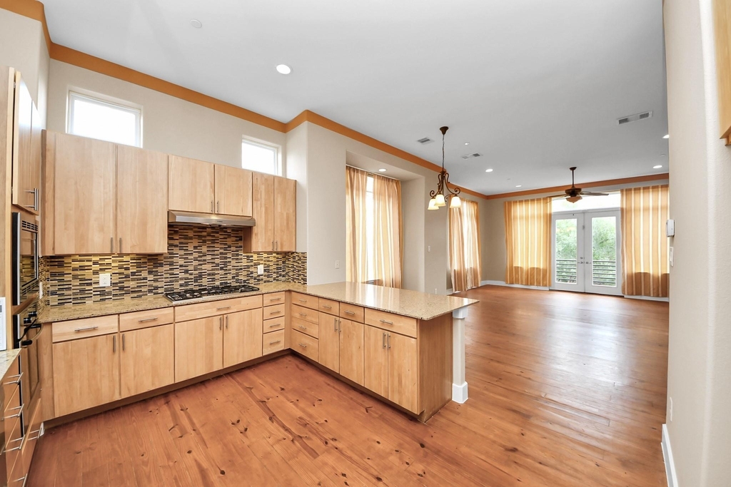 1807 W Webster Street - Photo 11