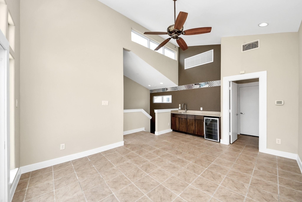 1807 W Webster Street - Photo 32