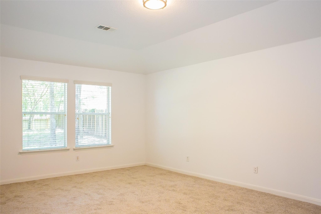 91 Genesee Ridge Drive - Photo 9
