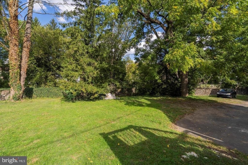 541 E Church - Photo 39