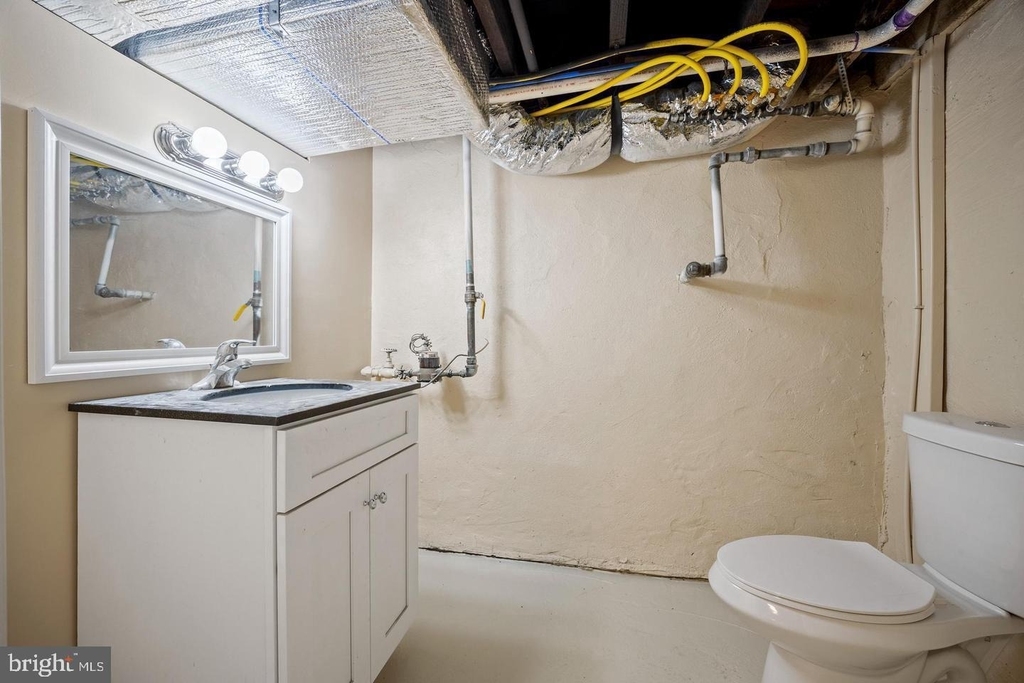 541 E Church - Photo 35
