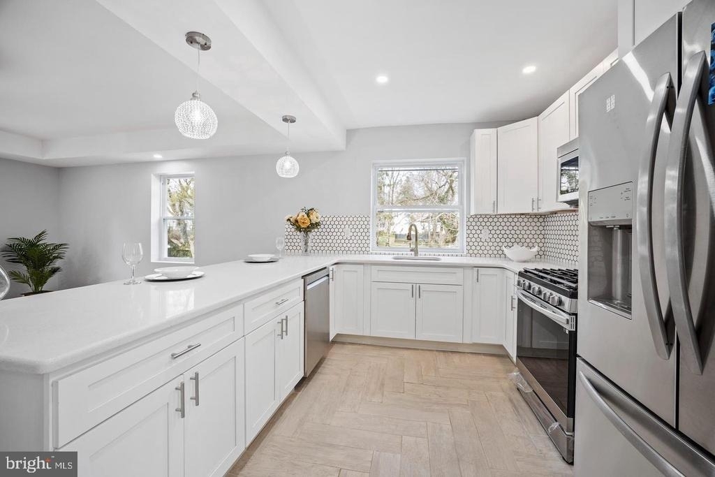 541 E Church - Photo 12