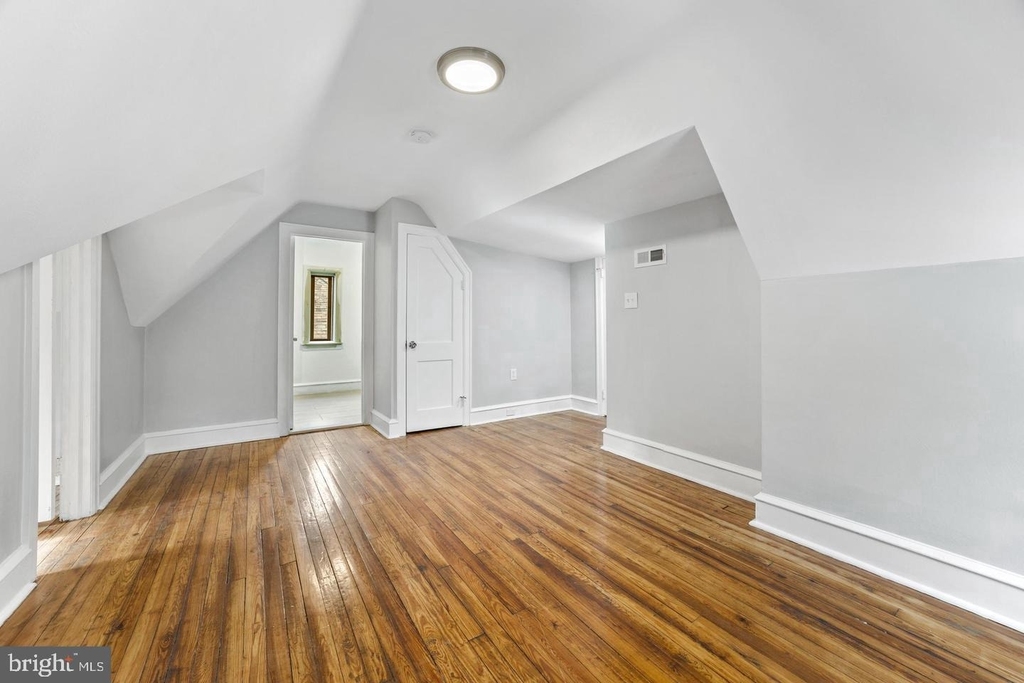 541 E Church - Photo 28