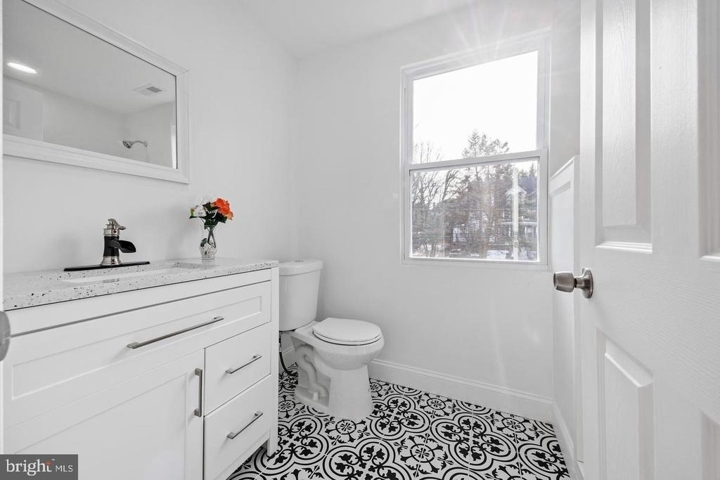 541 E Church - Photo 26