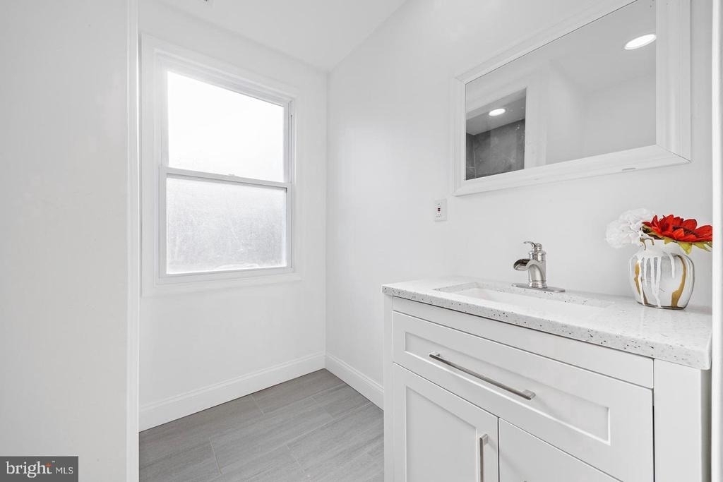 541 E Church - Photo 23