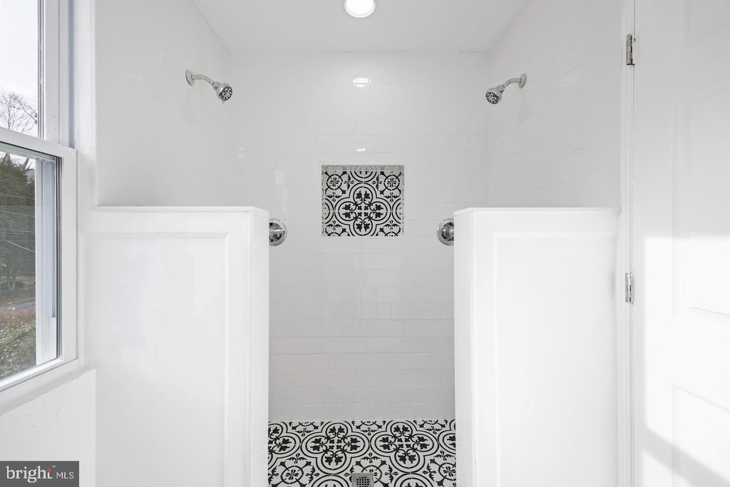 541 E Church - Photo 18