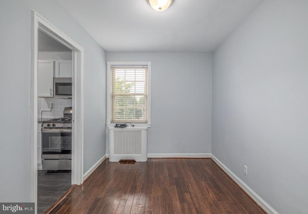 150 E Wynnewood Road - Photo 8