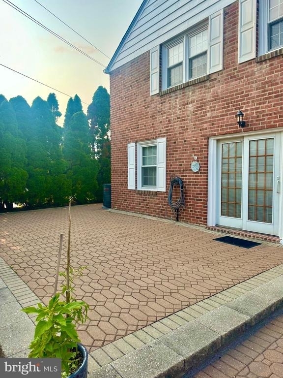 2432 W Chester Pike - Photo 6