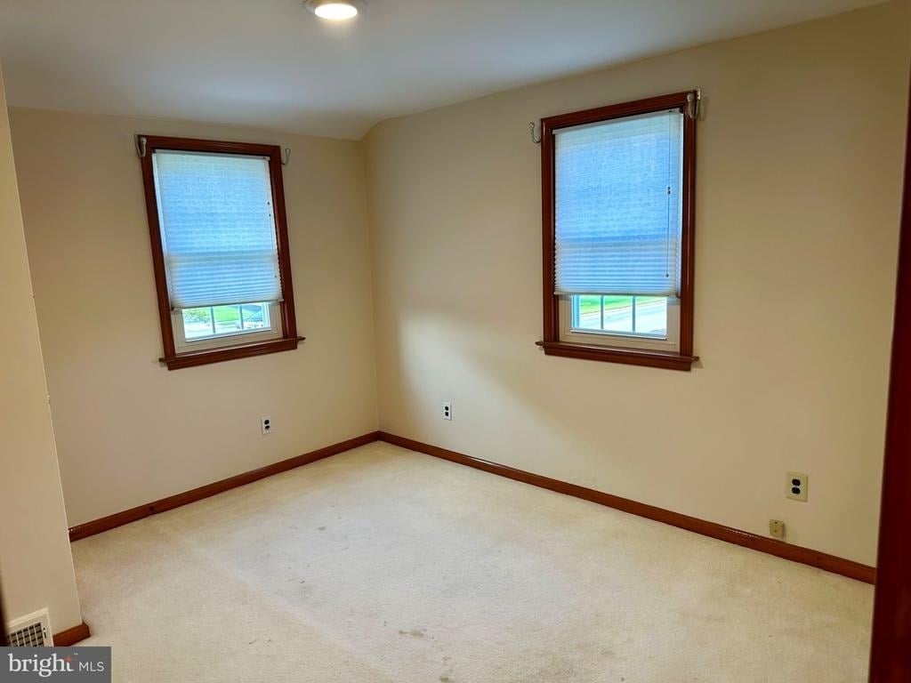 2432 W Chester Pike - Photo 21