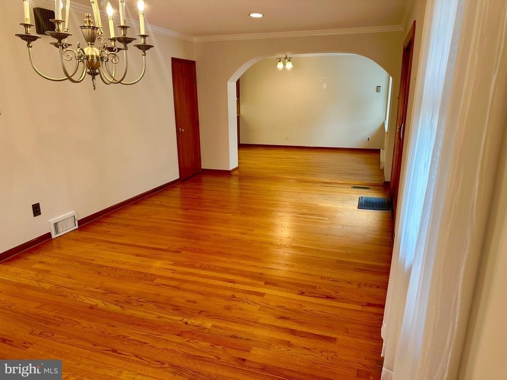 2432 W Chester Pike - Photo 10