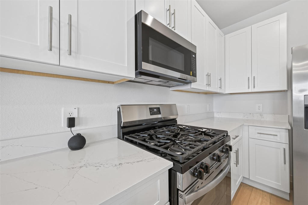 1738 Revolution Way - Photo 18