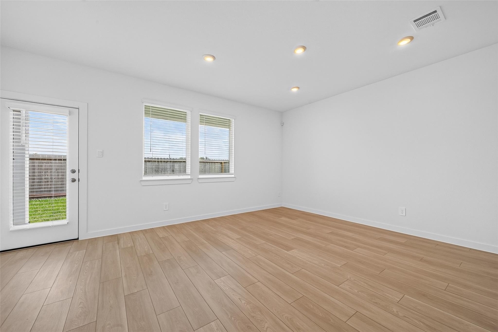 1738 Revolution Way - Photo 12