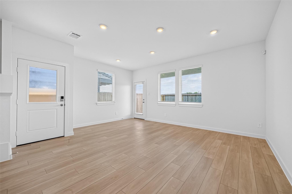 1738 Revolution Way - Photo 13