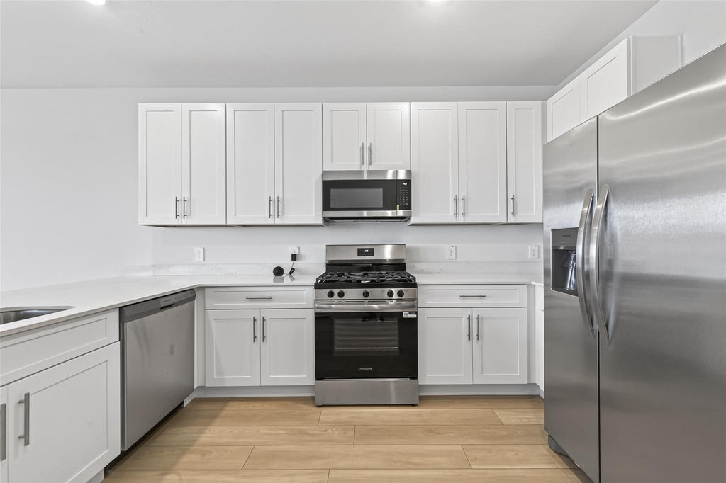 1738 Revolution Way - Photo 8
