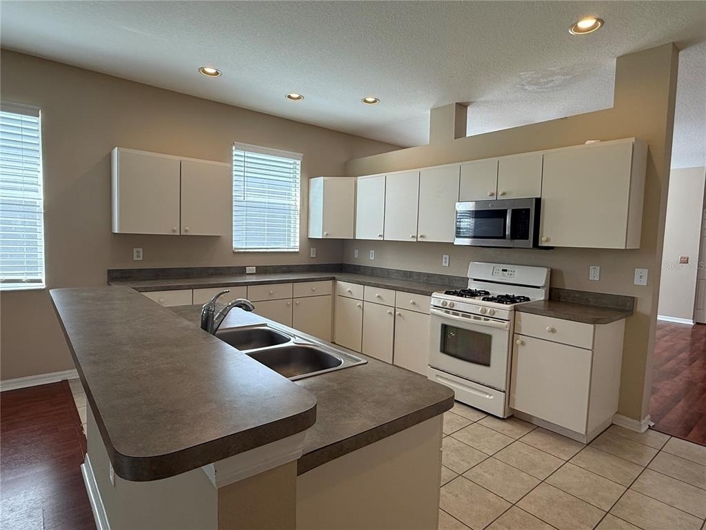 6520 Bridgecrest Drive - Photo 8