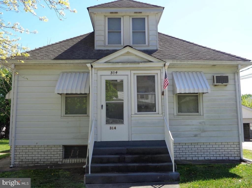 314 Victoria Street - Photo 0