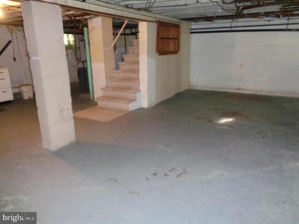 314 Victoria Street - Photo 17