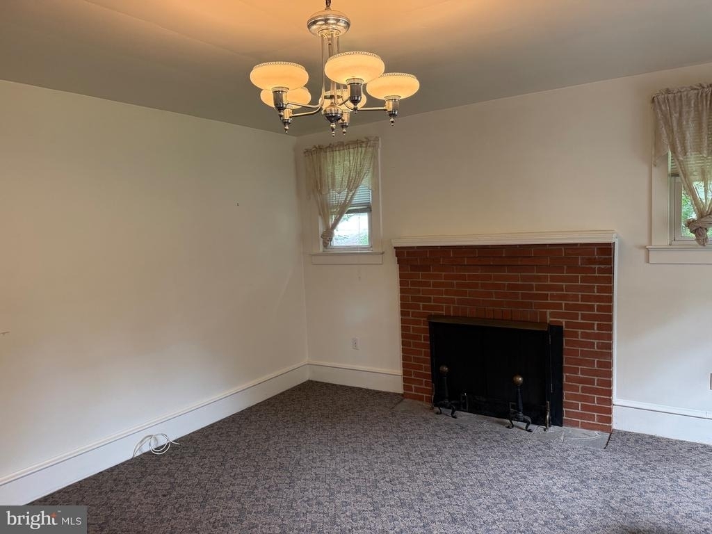 202 Main Street - Photo 2