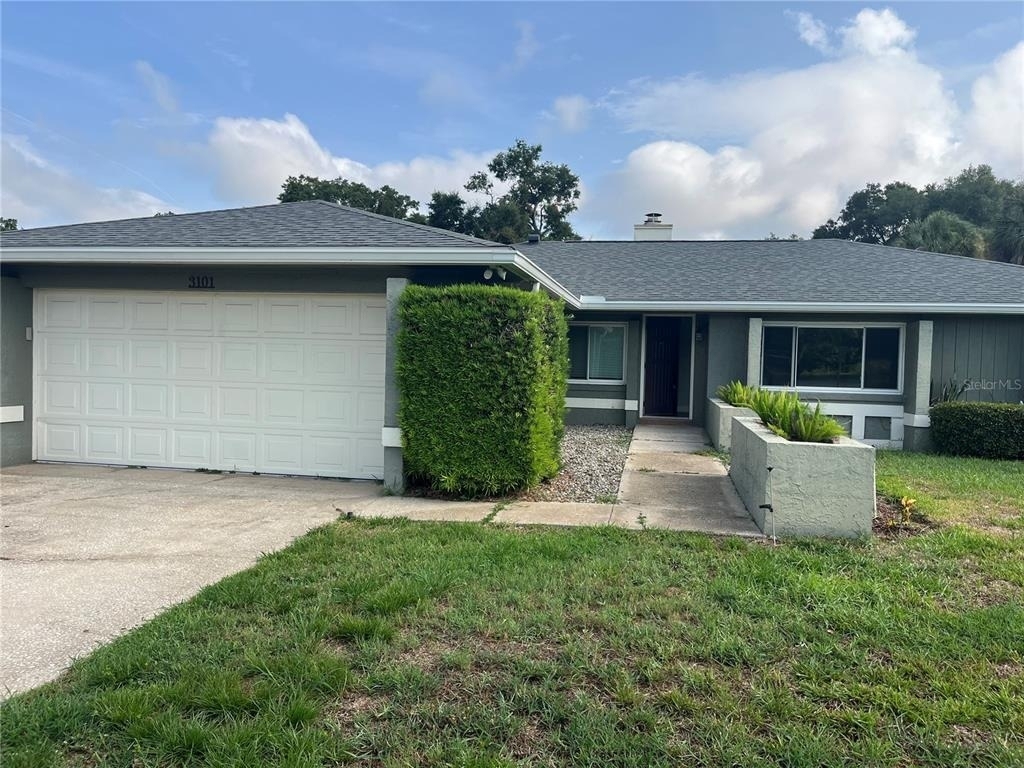 3101 Village Lane - Photo 2
