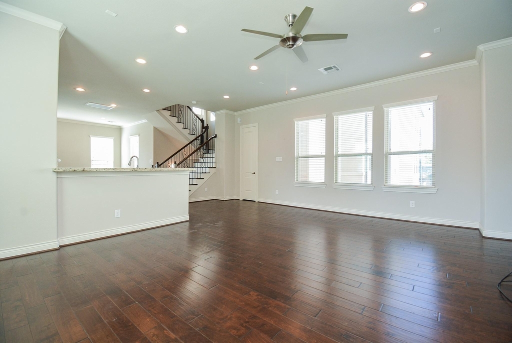 1610 Parker Street - Photo 11