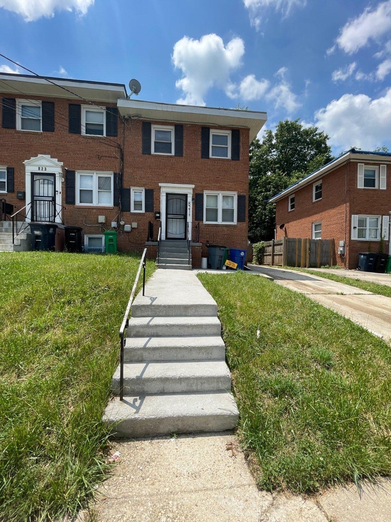 821 Maury Avenue - Photo 1