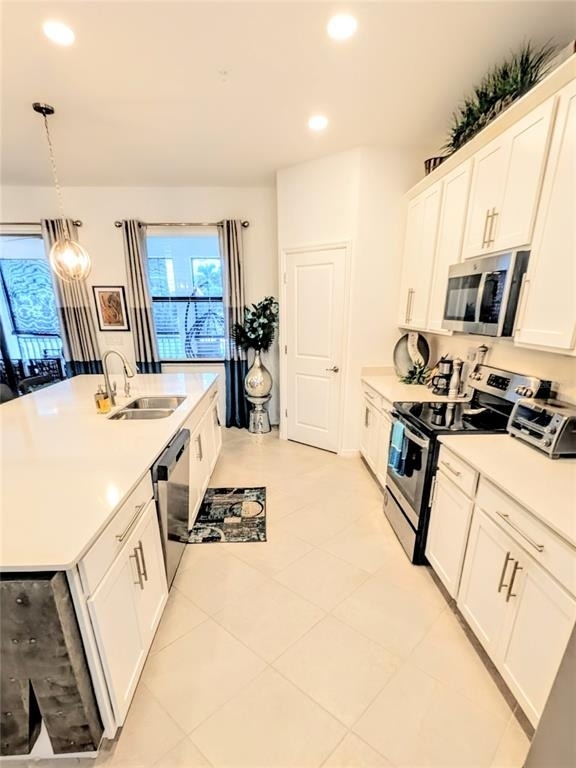 5639 N Honore Avenue - Photo 8