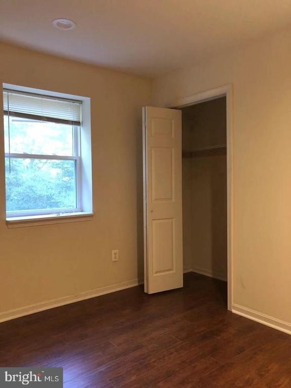8314 Roanoke Avenue - Photo 6