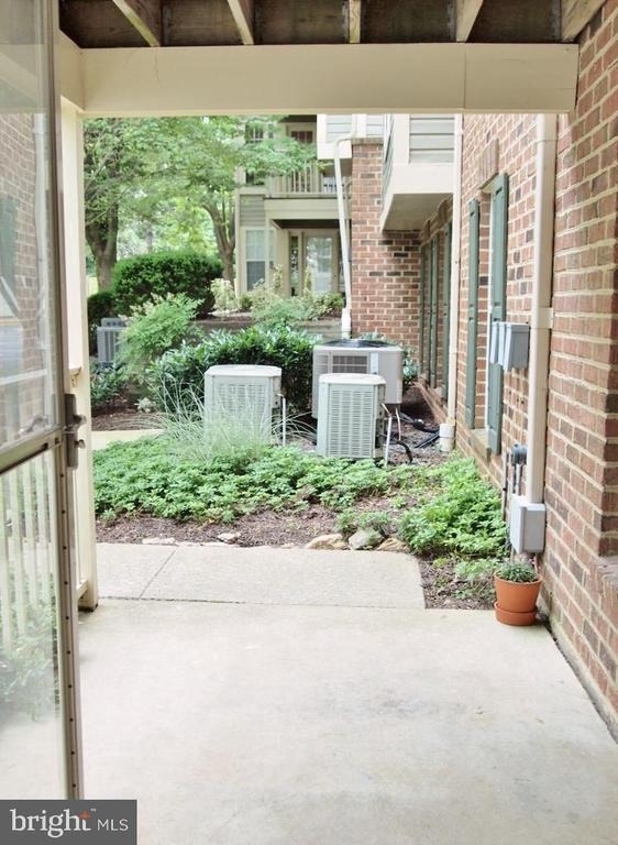 13112 Briarcliff Terrace - Photo 13