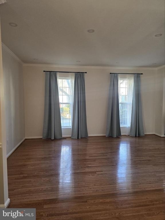 20323 Swallow Point Road - Photo 5