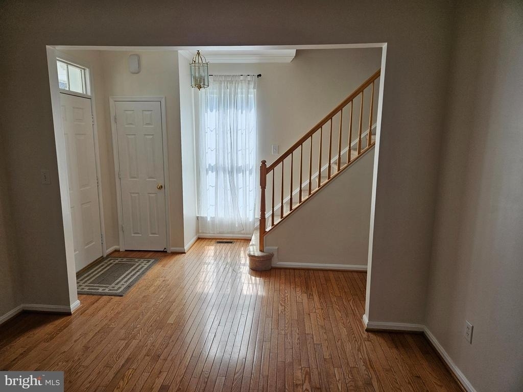 20323 Swallow Point Road - Photo 8
