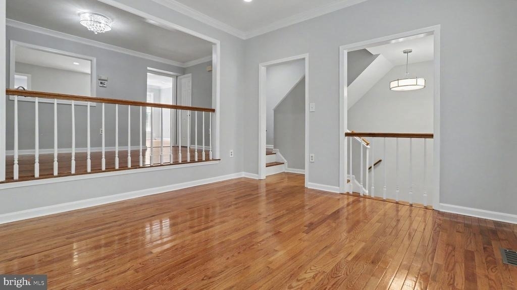 1106 Arcola Avenue - Photo 9