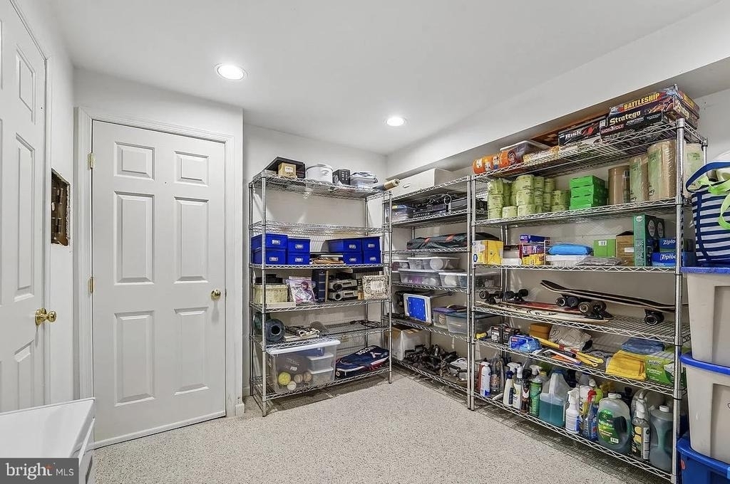 18613 Meadowland Terrace - Photo 3