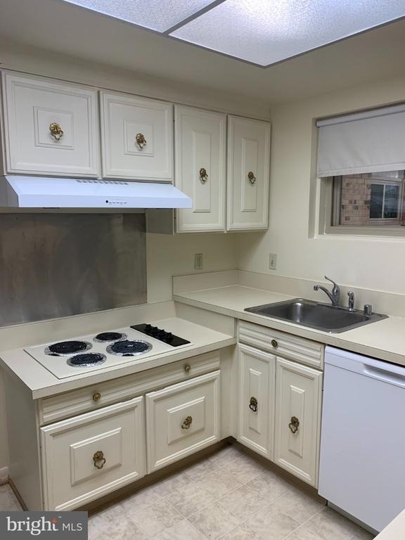 3383 S Leisure World Boulevard - Photo 5