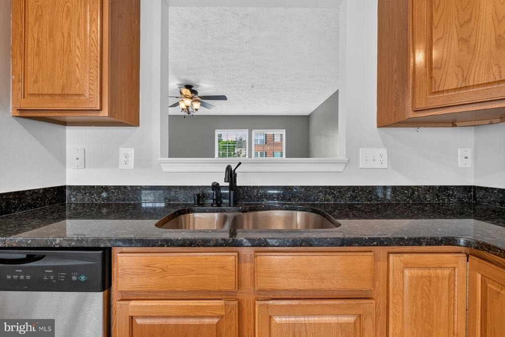 711 Wineberry Way - Photo 15