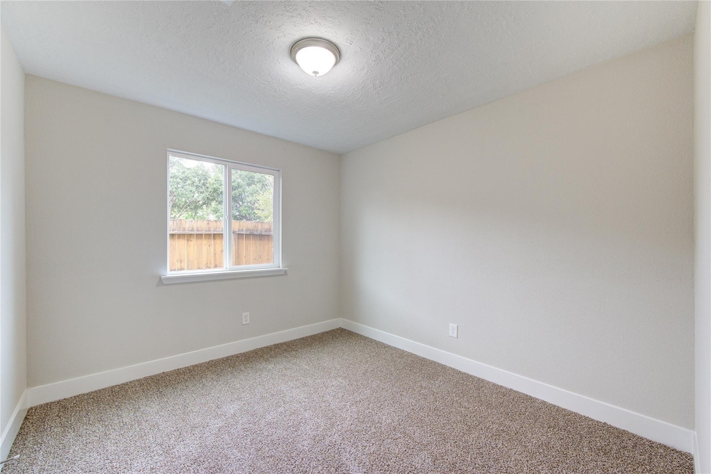 328 Meadow Wood Court - Photo 14