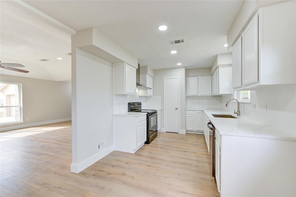 328 Meadow Wood Court - Photo 6