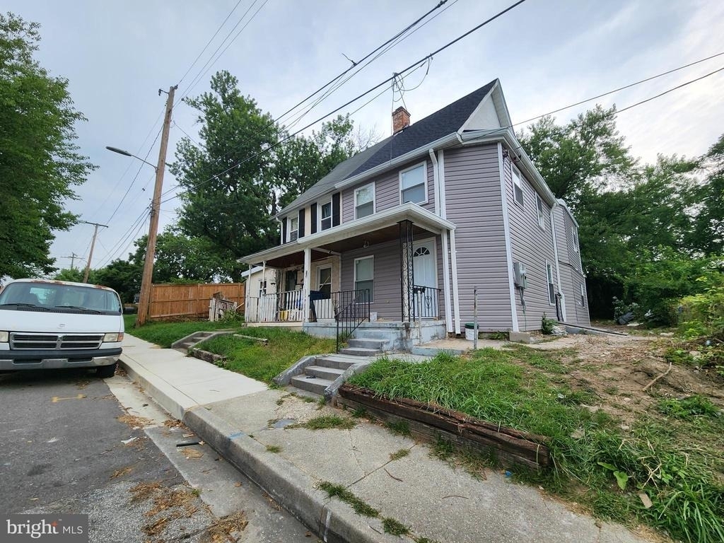 523 Wellesley Street - Photo 24
