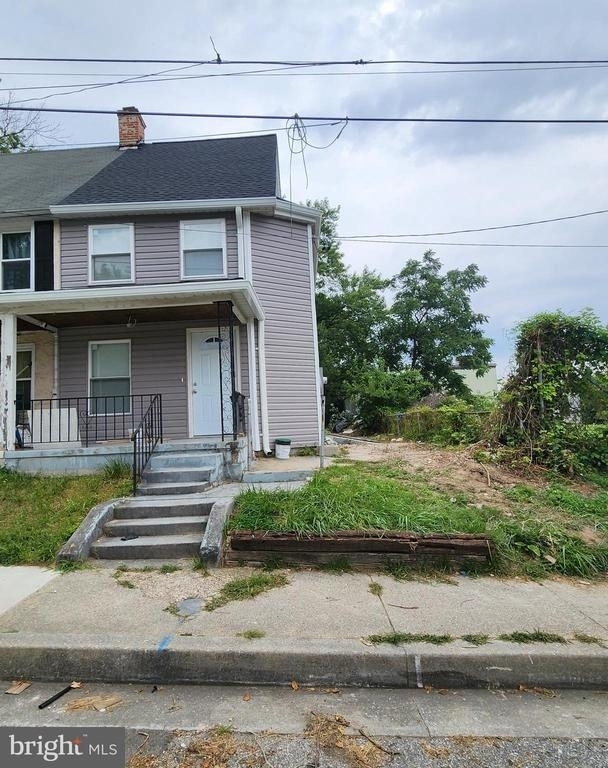 523 Wellesley Street - Photo 0