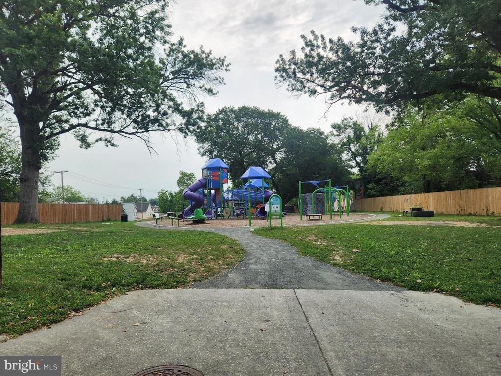 523 Wellesley Street - Photo 28