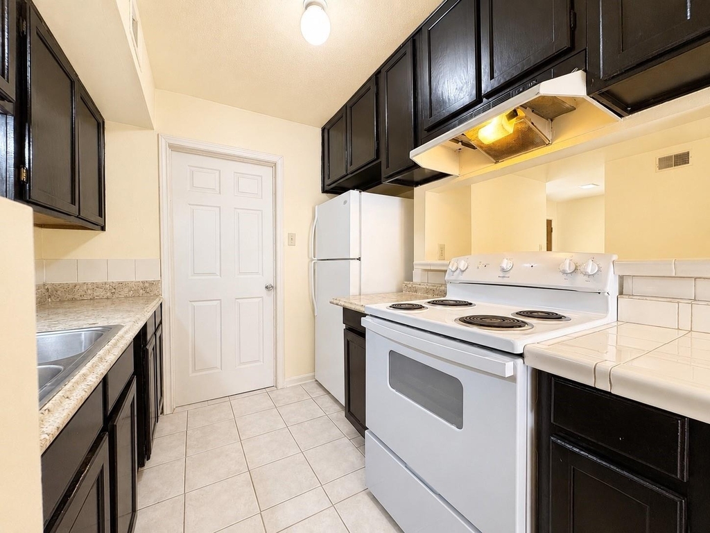 12504 Autumn Leaf Lane - Photo 17