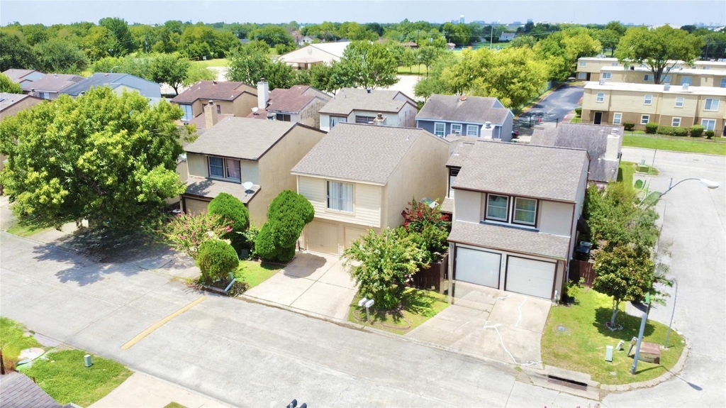 12504 Autumn Leaf Lane - Photo 2