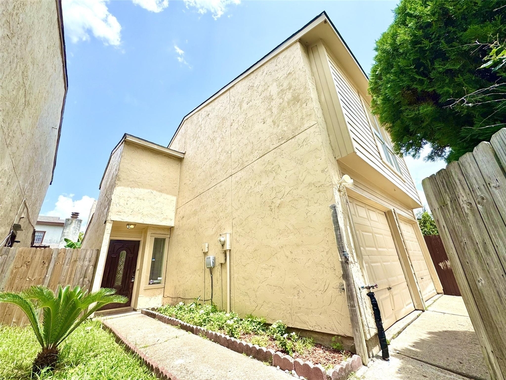 12504 Autumn Leaf Lane - Photo 4