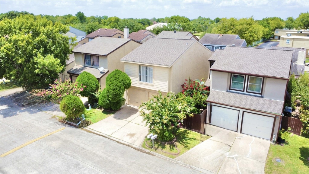 12504 Autumn Leaf Lane - Photo 3