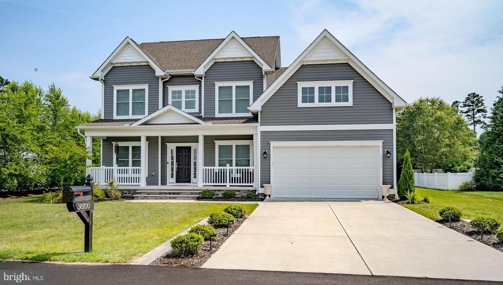 38100 Bailey Way - Photo 0