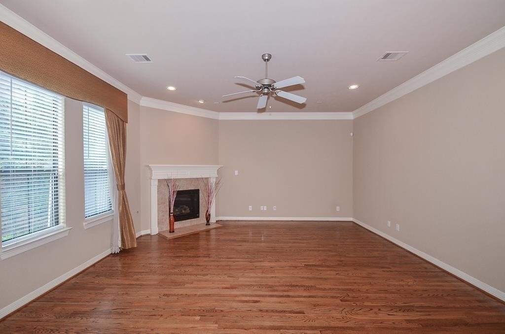 3042 Royal Oaks Crs - Photo 6