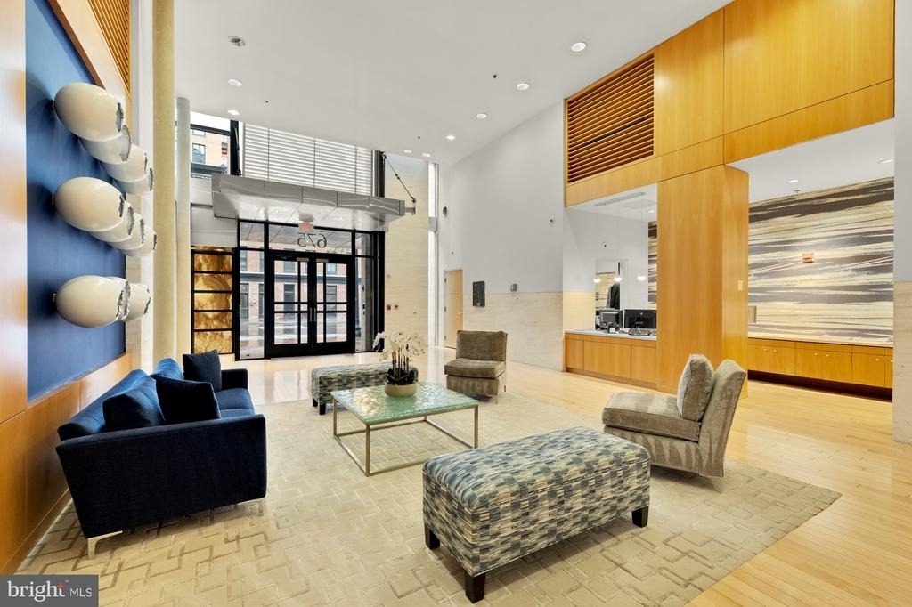 675 E St Nw - Photo 2