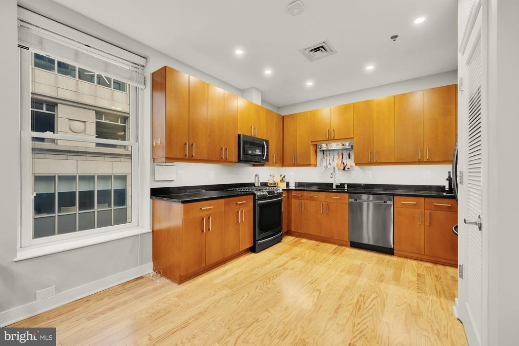 675 E St Nw - Photo 10