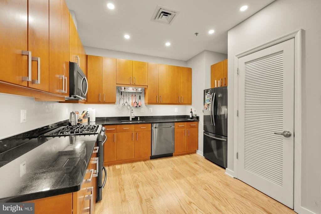 675 E St Nw - Photo 8