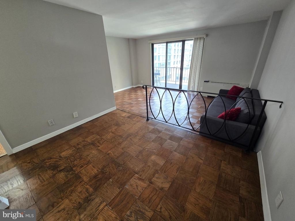 2201 L Street Nw - Photo 2