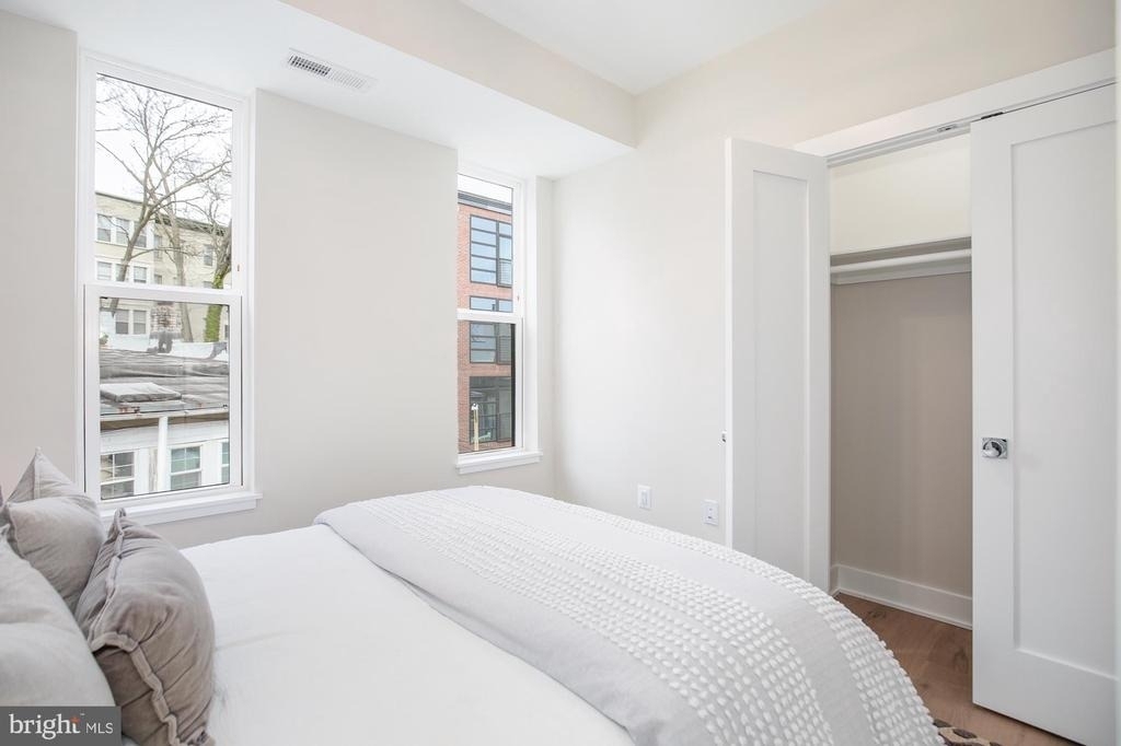 1421 Spring Road Nw - Photo 9